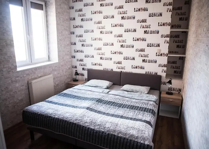 Jdk Legionow 50m2 5-osobowy 公寓